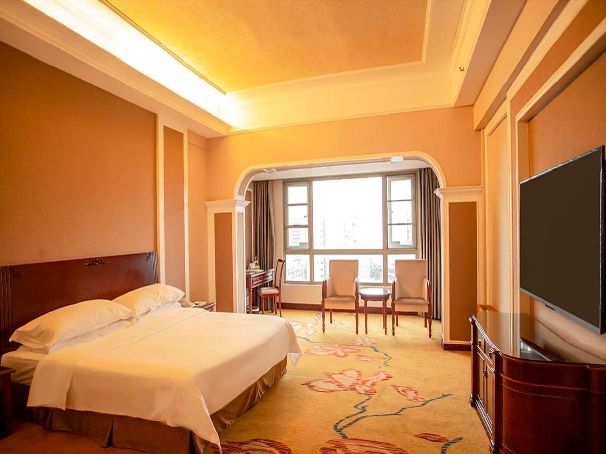 Vienna Hotel Shenzhen Songgang Liye Road Exterior photo